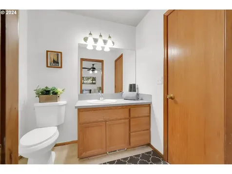 1423 Skipper Avenue Eugene OR 97404