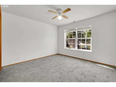 1423 Skipper Avenue Eugene OR 97404