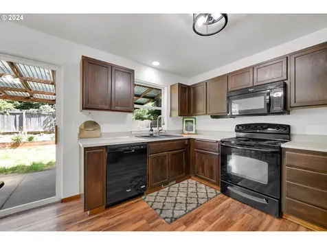 1423 Skipper Avenue Eugene OR 97404