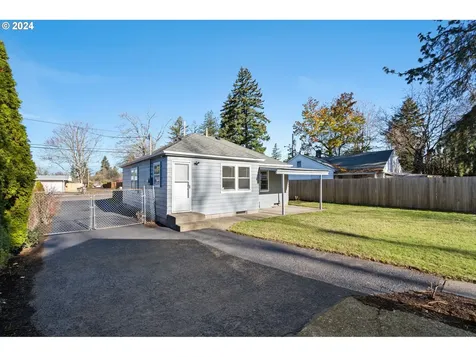 17132 SE Stephens Street Portland OR 97233