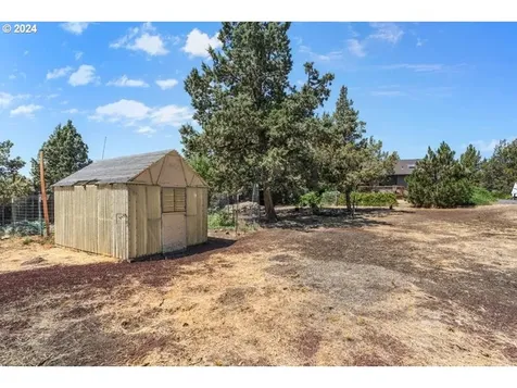 3758 Sw 32nd Street Redmond OR 97756