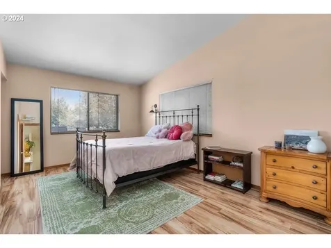 3758 Sw 32nd Street Redmond OR 97756