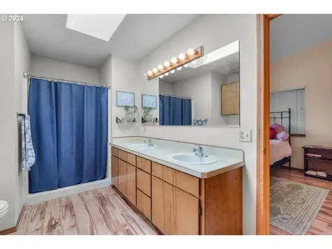 3758 Sw 32nd Street Redmond OR 97756