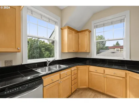4418 SE Harrison Street Portland OR 97215
