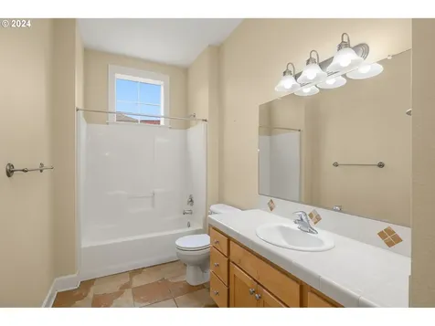4418 SE Harrison Street Portland OR 97215