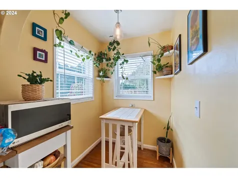 8431 NE Prescott Street Portland OR 97220