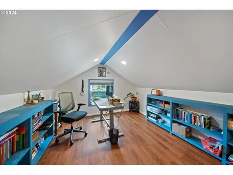 8431 NE Prescott Street Portland OR 97220