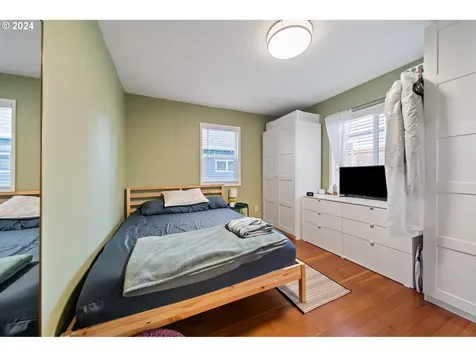 8431 NE Prescott Street Portland OR 97220