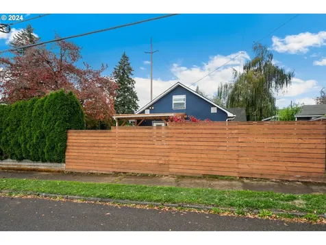 8431 NE Prescott Street Portland OR 97220