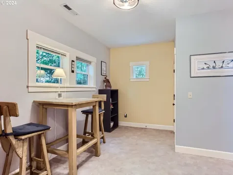 825 SE 19th Avenue Portland OR 97214