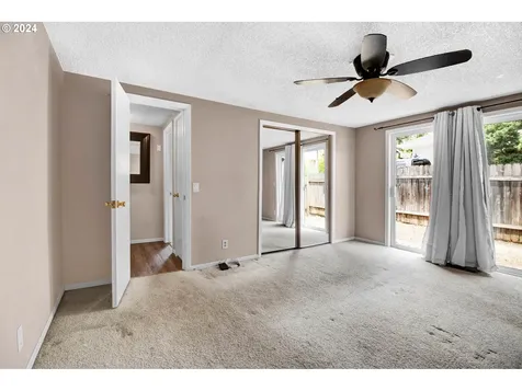 358 S 70th Street Springfield OR 97478