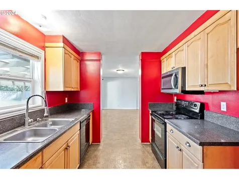 566 Archie Street Eugene OR 97402
