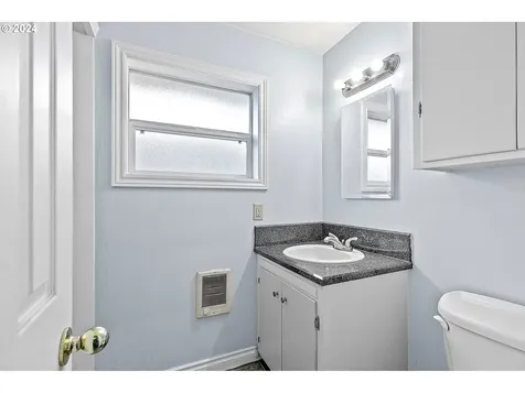 566 Archie Street Eugene OR 97402