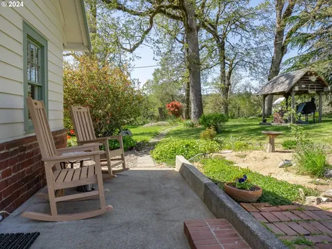 19462 NE Calkins Lane Newberg OR 97132