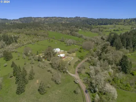 19462 NE Calkins Lane Newberg OR 97132