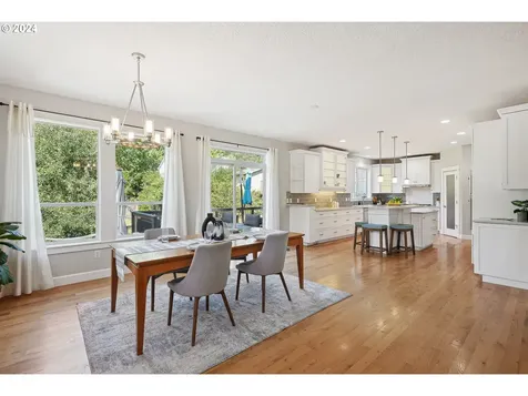 5733 Sw 54th Avenue Portland OR 97221