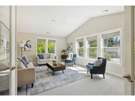 5733 Sw 54th Avenue Portland OR 97221