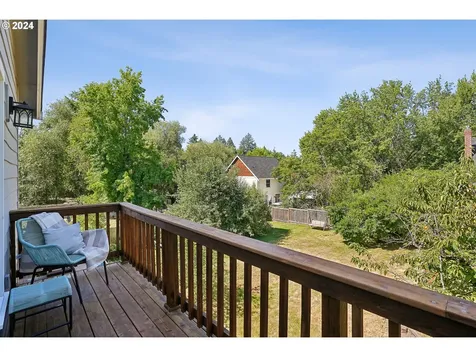 5733 Sw 54th Avenue Portland OR 97221