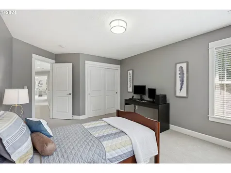 5733 Sw 54th Avenue Portland OR 97221