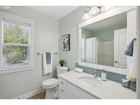 5733 Sw 54th Avenue Portland OR 97221