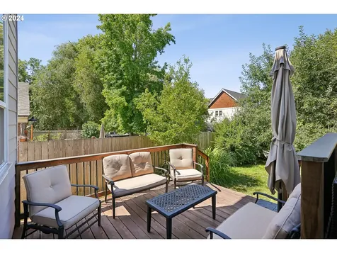5733 Sw 54th Avenue Portland OR 97221