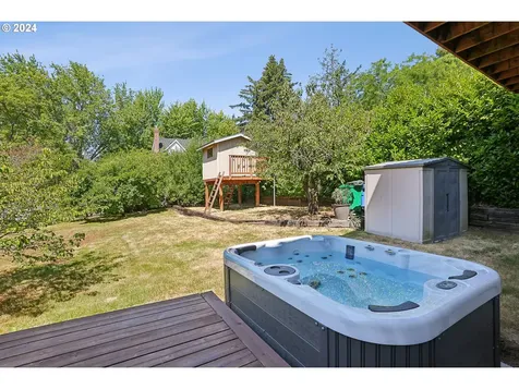 5733 Sw 54th Avenue Portland OR 97221