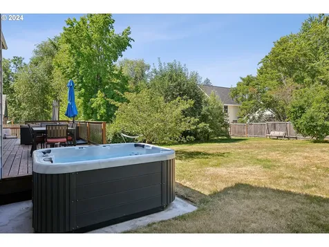 5733 Sw 54th Avenue Portland OR 97221