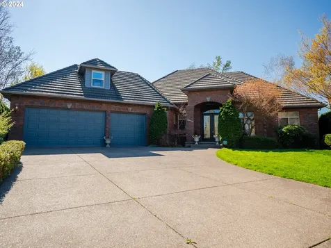 3282 Lakeside Drive Eugene OR 97401