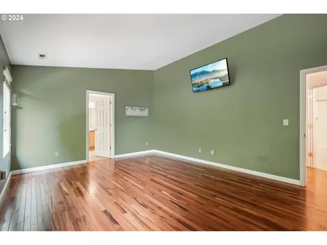 527 Nw Hertel Street Hillsboro OR 97124
