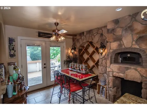 567 NE Denver Street Roseburg OR 97470