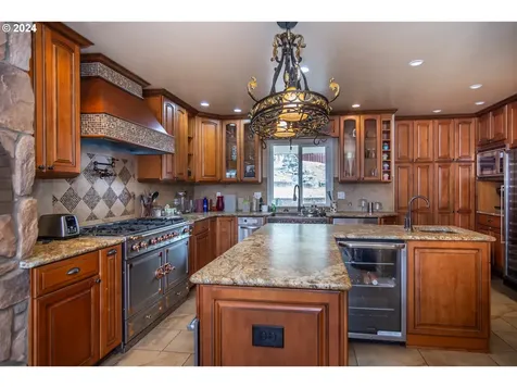 567 NE Denver Street Roseburg OR 97470