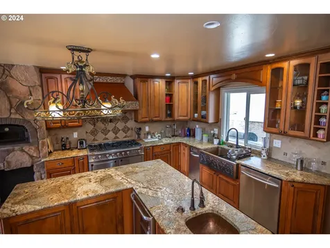 567 NE Denver Street Roseburg OR 97470