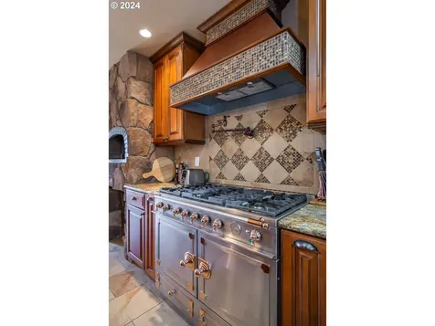 567 NE Denver Street Roseburg OR 97470