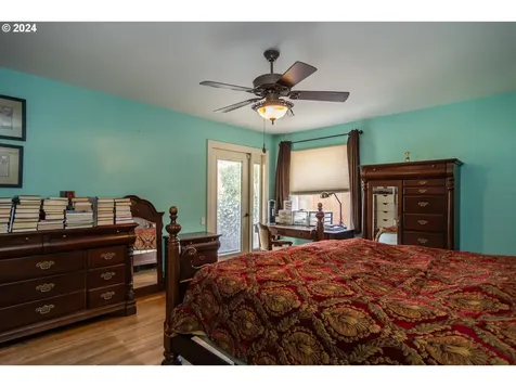 567 NE Denver Street Roseburg OR 97470