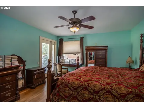 567 NE Denver Street Roseburg OR 97470