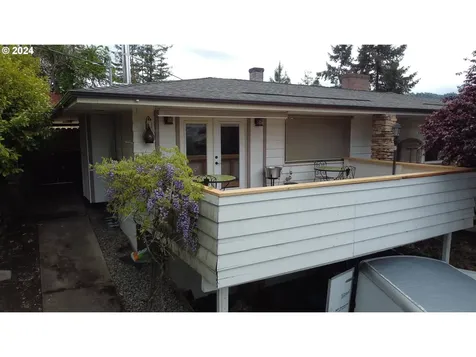 567 NE Denver Street Roseburg OR 97470