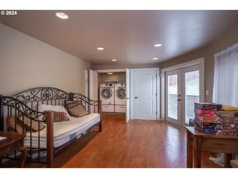 567 NE Denver Street Roseburg OR 97470