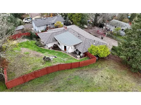567 NE Denver Street Roseburg OR 97470