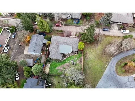 567 NE Denver Street Roseburg OR 97470