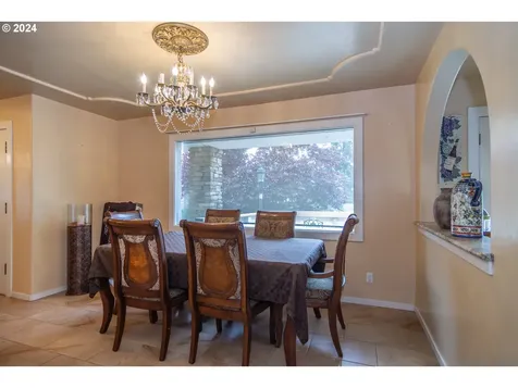 567 NE Denver Street Roseburg OR 97470