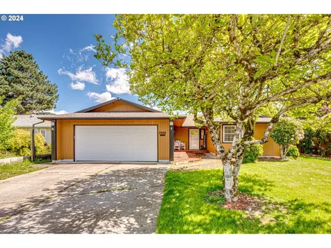 3928 Gardenia Street Longview WA 98632