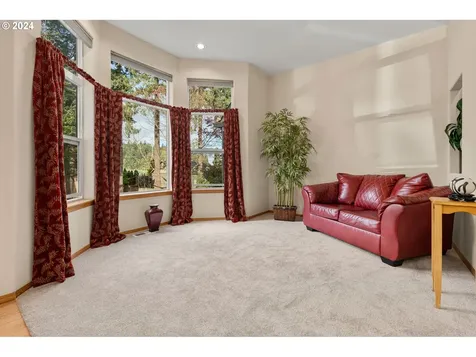 3134 NE 103rd Place Portland OR 97220