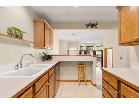 3134 NE 103rd Place Portland OR 97220