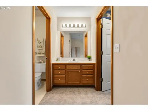 3134 NE 103rd Place Portland OR 97220