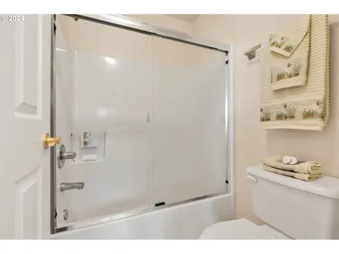 3134 NE 103rd Place Portland OR 97220