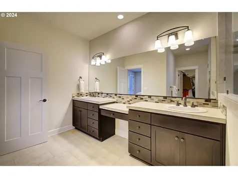 13719 Nw 50th Avenue Vancouver WA 98685