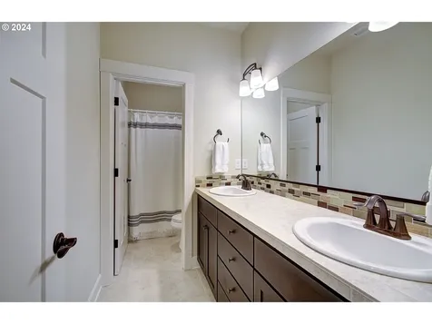 13719 Nw 50th Avenue Vancouver WA 98685