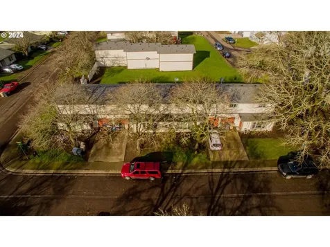 695 Manor Way Lebanon OR 97355