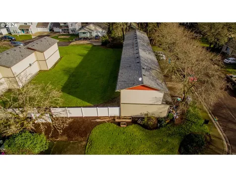 695 Manor Way Lebanon OR 97355
