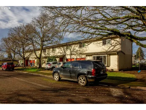 695 Manor Way Lebanon OR 97355